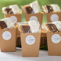 Add s'more love to anniversary or wedding party favors.  Material: Paper.  (100 pcs./roll, shrink-wrapped)  Size: 1 1/2"