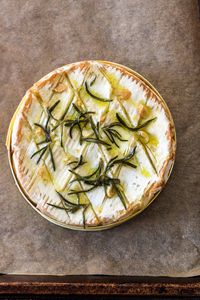 Baked Camembert with Garlic and Rosemary