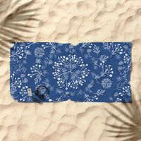 Botanicals in a circles. ferns, garden, leaf, botanic, blue, boho, blue-white, indigo, navy. Beach Towel