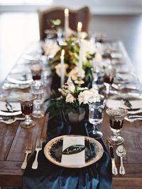 La Tavola Fine Linen Rental: Velvet Navy Table Runner | Photography: Allen Tsai Photography, Event Planning: Chancey Charm, Florals: Blushington Blooms, Venue: Dove Ridge Vineyard, Rentals: Bella Acento