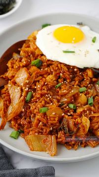 Kimchi Bokkeumbap - Khin's Kitchen | Korean Kimchi Fried Rice