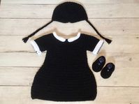 This cute Wednesday Addams Costume will make a great photo prop or infant Halloween Costume! Set includes dress, shoes and wig. Sizes are Newborn 0-3 mths 3-6 mths 6-12 mths I recommend spot clean only