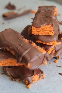 HOMEMADE BUTTERFINGERS.. OH. MY. GOODNESS.!