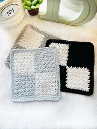 Free Crochet Pattern: Four Square Dishcloth, Wash Cloth - Beccie B Creative