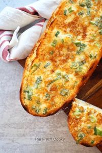 I know that is a big claim, to be the Best Cheesy Garlic Bread Spread, but with a surprise ingredient and only 4 total ingredients this spread will become your new favorite too! Cheesy, gooey, golden and bubbly.When you need a quick bread recipe to go with soup, stew, chili or pasta dish — this should be your go-to recipe!      Make this delicious garlic bread with this garlic bread seasoning that Amazon reviewers swear by! Or you need a great, bread / side dish to bring to a potluck, yo…