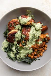 This herby chicken meatball bowl is the perfect healthy, filling bowl. From a yogurt jalapeño dressing to juicy herby chicken meatballs.