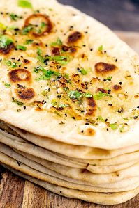 Restaurant Style Garlic Naan