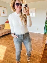 Bodysuits. Jeans Aesthetic. Spring Outfit Ideas. Grey jeans. White Tops. Spring outfit ideas!