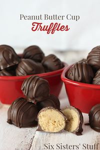 Homemade Reese's Peanut Butter Cup Truffles / Six Sisters' Stuff