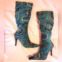 Velvet Paisley N Floral Knee High Boots. 100% Velvet. Hand Wash Only. Heel Is 2 - 2 1/2 Inches. These Are My Favorite Boots Firm Price.