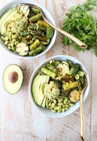 The Green Vegan Buddha Bowl is filled with grilled veggies, green tahini sauce, avocado & quinoa for a healthy, filling meal that's also gluten free!