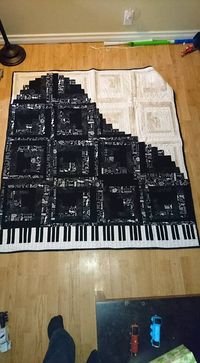 Log cabin piano quilt