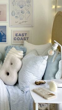 obsessed with this beachy dorm room! beachy + coastal minimalistic decor + east coast summer inspo room! the summer i turned pretty vibes with this beachy aesthetic dorm room!