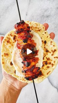 Carolina Gelen on Instagram: "SPICY CHICKEN SKEWERS - chicken coated in a garlicky harissa honey marinade, grilled or baked to perfection. This 20 minute recipe will become a weekly dinner menu staple in your household! Ingredients (makes 4-5 skewers) 1 large chicken breast or 3-4 boneless, skinless chicken thighs, cubed into bite size pieces Marinade 1/2 cup harissa 3 garlic cloves, minced 2 tablespoons honey 2 to 3 teaspoons kosher salt 2 tablespoons oil of choice 1 tablespoon coriander seeds, roughly crushed 1 tablespoon lemon juice or apple cider vinegar 1 tablespoon tomato paste 1 tablespoon chile flakes, optional, for extra spice 1 teaspoon black pepper Instructions 1. Whisk all marinade ingredients in a bowl. 2. Add the chicken, toss to coat, and marinate for a few minut