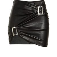 Jitrois Roxy Leather Skirt (€1.319) ❤ liked on Polyvore featuring skirts, black, knee length leather skirt, ruched skirt, wet look skirt, gathered skirt and real leather skirt