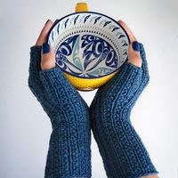 Stretch Knit Fingerless Gloves - Free Pattern