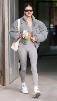 #haileybieber #pilates #pilatesprincess #workoutfitswomen #winterworkoutfitsforwomen #greyworkoutfit #athleisure #chicworkoutfit