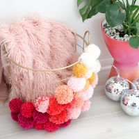 Make-your-own-pom-pom-basket-3