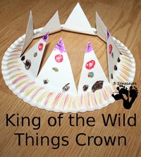 Make your own paper plate crown - great for pretend play!