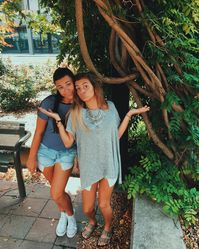 Jess Blondin Sarmo on Instagram: “stripes + cut offs!!! we did not plan dis¯\(˘◡˘❁)/¯”