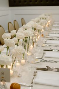 Wedding Reception Flowers // Photography by Sidney Bischer