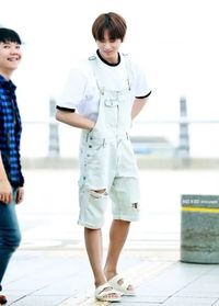 BTS Jungkook Fashion BTS Jungkook Outfit BTS Jungkook Style BTS Jungkook Clothing KPOP Fashion KPOP Outfit KPOP Style KPOP Clothing #FashionChingu #BTS #Jungkook #JungkookOutfit #BTSOutfit