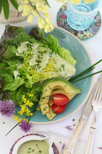 Chive Dressing Simple Salad–Homemade Salad Dressings 101