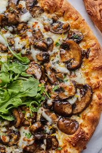 White Mushroom Pizza | Olive & Mango