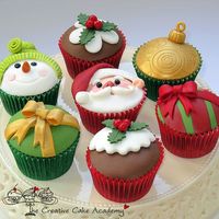 Cupcake pour Noël, histoire de changer de la bûche !