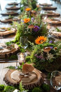 20 Beautiful Wildflower Centerpieces For Any Event •