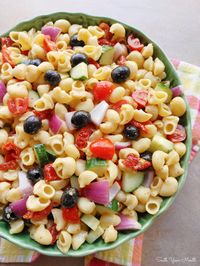 Overnight Pasta Salad | Absolutely THE BEST pasta salad recipe made by mixing hot, cooked pasta with prepared Italian dressing AND dry Italian dressing seasoning mix to marinate overnight.