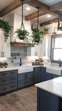 30+ Two-Tone Kitchen Cabinet Color Ideas That will Inspire You