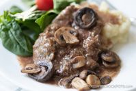 Crockpot Cubed Steak with Gravy