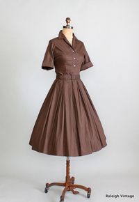 1950s cotton shirtwaist dress