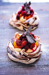 Mini cranberry, orange and chocolate… | Food and Travel magazine