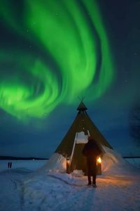 Experience the magic of the Northern Lights across Finland, Norway, and Sweden. Watch the sky come alive with vibrant colors in these breathtaking Arctic destinations. A must-see for nature lovers and adventure seekers! #NorthernLights #ScandinaviaTravel #AuroraBorealis