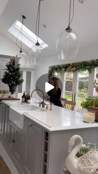 Lucy Grimshaw on Instagram: "Ad. Window Garland Hack: attempting the viral tension rod hack and sharing as early inspiration for you all. Last year I was a little too late to the party to get the the size I needed for these windows and the pre-lit cedar garlands I wanted had also sold out. So if you want to give it a go hopefully you can preorder what you need well in advance this year @balsamhilluk #bhukambassador   I used these 3 @balsamhilluk garlands for this size window:- 1 mixed eucalyptus garland 2 pre-lit Cedar Woods Garland   I then added ribbons and accessories inspired by their Christmas lookbook."