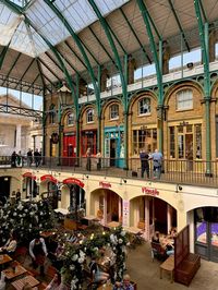 London in May ; Covent Garden