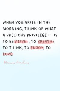 Gratitude is all about the small things! It’s not always easy to feel grateful, but it just takes a little bit of thought. Gratitude quotes are a great way to remind us how blessed we really are and make us appreciate everything we have! Today I’ll share some of my favorite gratitude quotes to make your heart smile.