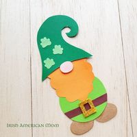 This paper leprechaun is a wonderful craft for kids to make around Saint Patrick's Day. Here, you'll find a free template that you can print to cut out the necessary pattern pieces. Then it's just a case of tracing the patterns, cutting them out, and assembling your very own little Irish leprechaun. Table of Contents