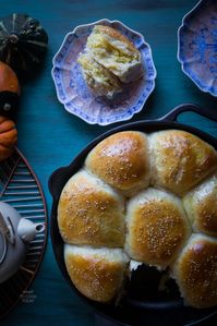 Baked Custard Milk Buns (Nai Wong Bao) - Tang Zhong Method