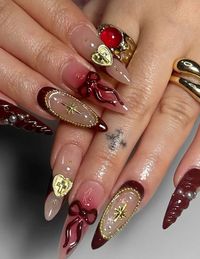 christmas nails acrylic christmas nails short christmas nails christmas nails red christmas nails almond christmas nails designs christmas nails ideas #Cute | #Christmas #nails | #inspiration | #winter | #trendy #christmasnailart | #christmasnailsacrylic | #christmasnailartdesigns