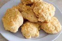 How to Make Sourdough Red Lobster Biscuits - Hilltop Farmhouse