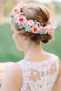 Perfect pairing: http://www.stylemepretty.com/2015/06/03/20-bridal-flower-crowns-we-love/