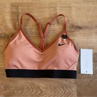 New With Tags, Nike X Barry’s Sports Bra. Dusty Peach Color With Adjustable Straps And Padding. From A Smoke Free Home.