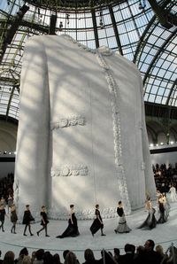 Pin for Later: 13 Chanel Runway Show Sets That Will Take You to Fashion Girl Heaven An Homage to an Iconic Jacket, Spring/Summer 2008 Haute Couture