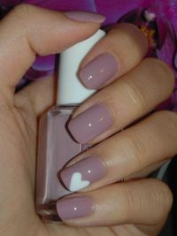 Lovely nail designs to try for Valentine's Day