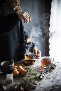 Una ciambella soffice che ha il sapore del profumato tè Earl grey e delle clementine, facile da realizzare e velocissima, perfetta per la merenda