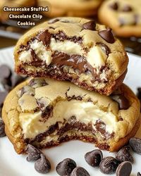 Ingredients:

For the Cookie Dough:

2 cups all-purpose flour
½ tsp baking soda
½ tsp salt
¾ cup unsalted butter, melted
1 cup packed brown sugar
½ cup granulated sugar
1 tbsp vanilla extract
1 egg
1 egg yolk
2 cups chocolate chips
For the Cheesecake Filling:

8 oz cream cheese, softened
¼ cup granulated sugar
1 tsp vanilla extract
Directions:

Preheat Oven: Preheat oven to 325°F (165°C) and line cookie sheets with parchment paper.
Bake: Bake for 15-18 minutes. Cool on cookie sheets for 5 minutes before transferring to a wire rack.