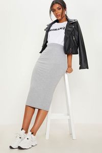 Outfit Formula: Relaxed Neutral Pencil Skirt - YLF “a body-con knitted tube skirt with a tucked white slogan tee and white sneakers to match. ...keep the tee UNTUCKED and wear it over the slim tube skirt. Or knot one side of the tee to shorten the length and add some structure.”